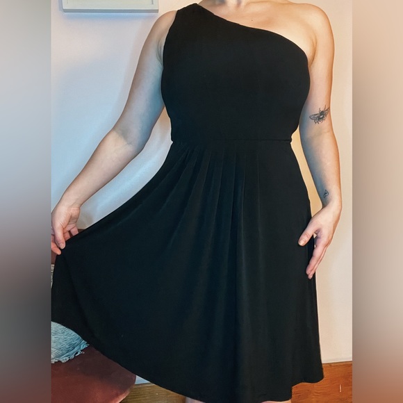 Calvin Klein one shoulder dress - Picture 2 of 3